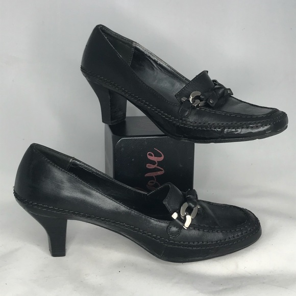 3/$15 NICKELS SoFT Mitre SHOES 8 M pls read - Picture 2 of 7